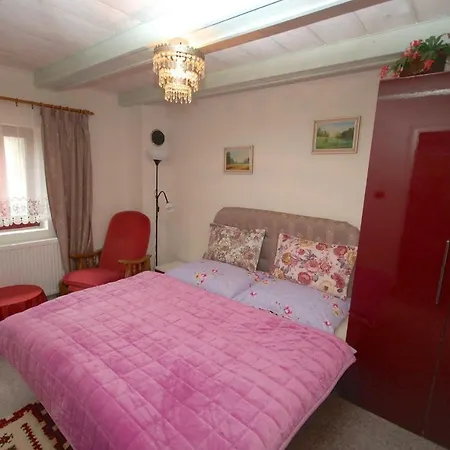 Holiday In 36818 *